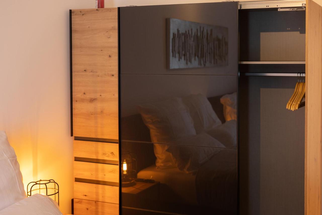 Sweethome - Luxus Pur - Grosse Kueche, 2 Baeder, 2 Terrassen Ottobrunn Kültér fotó