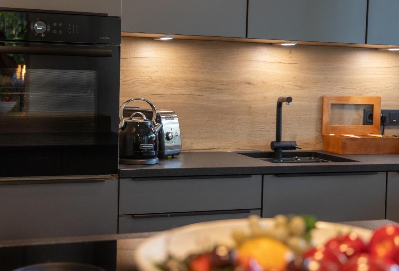 Sweethome - Luxus Pur - Grosse Kueche, 2 Baeder, 2 Terrassen Ottobrunn Kültér fotó